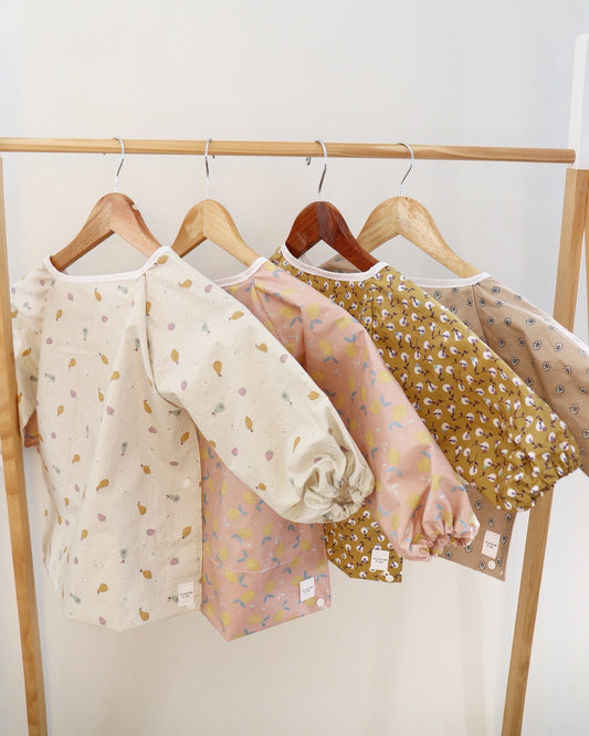 Bavoir / tablier à manches longues TAILLE 9 MOIS-2 ANS