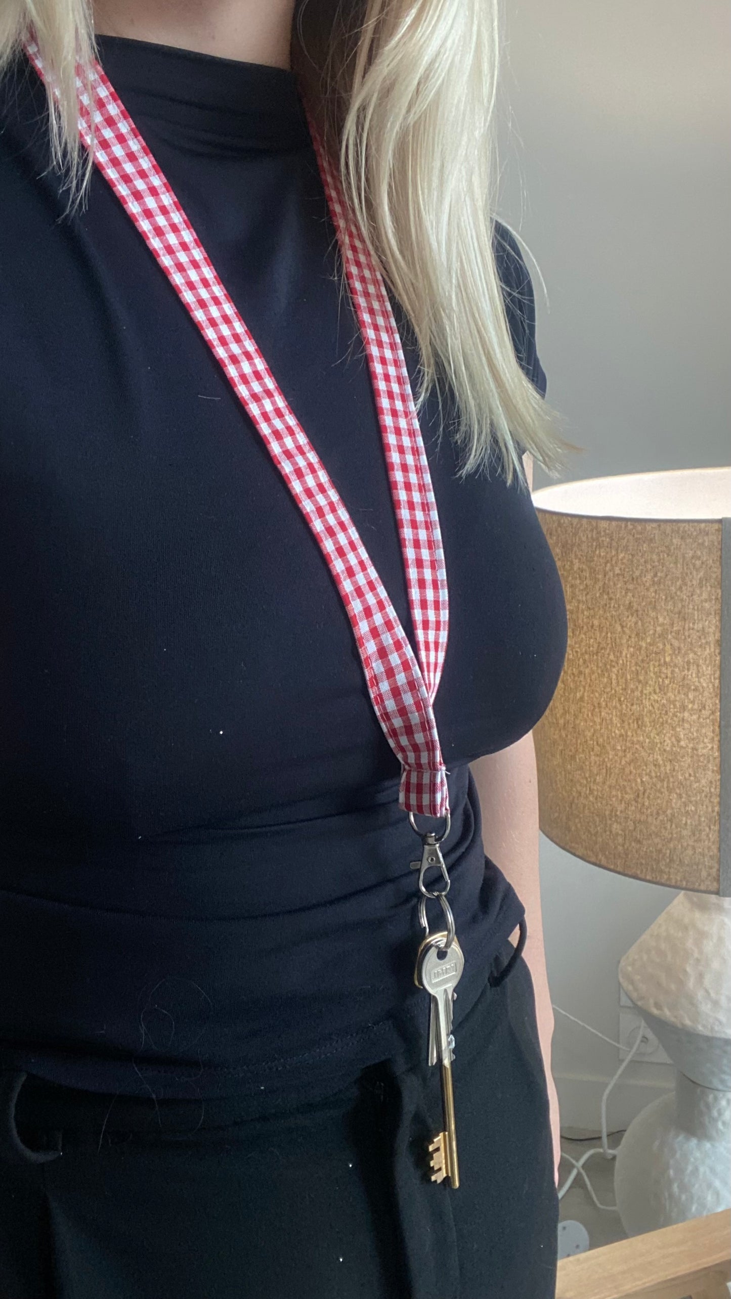 TOUR DE COU POUR CLÉS