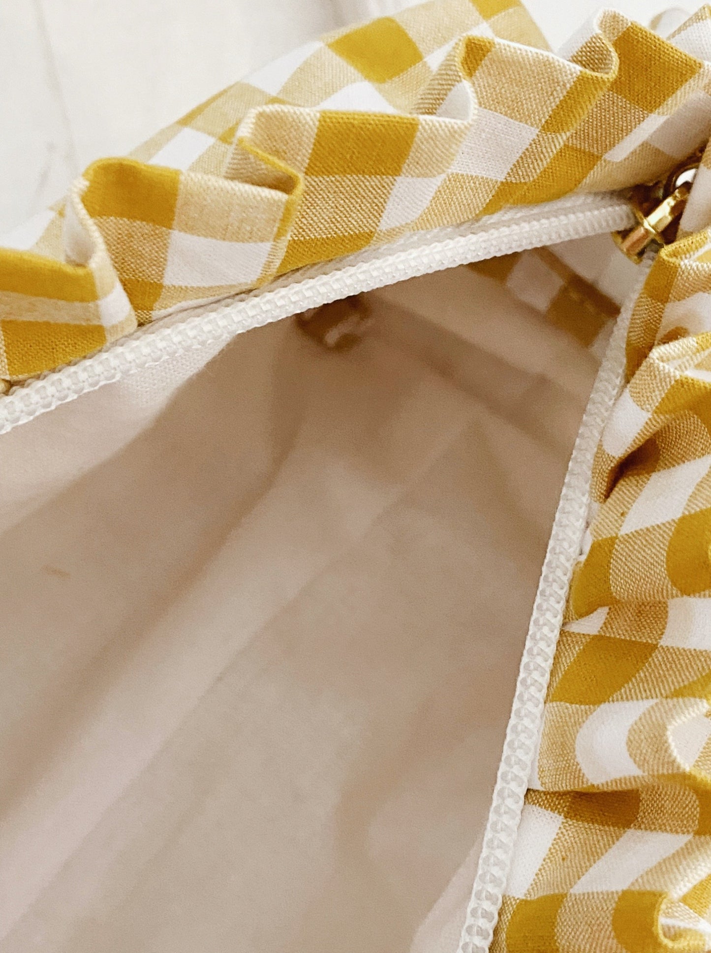 Trousse de toilette à volants