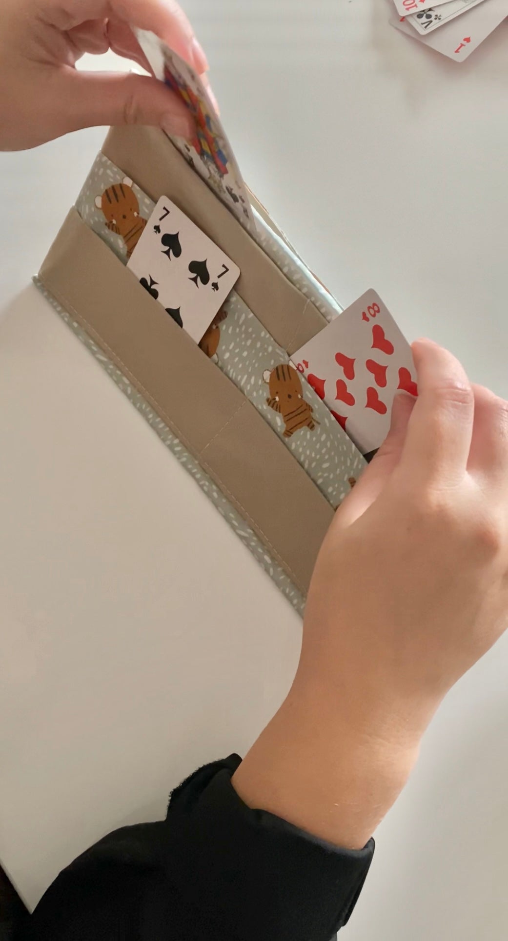 SUPPORT JEUX DE CARTES