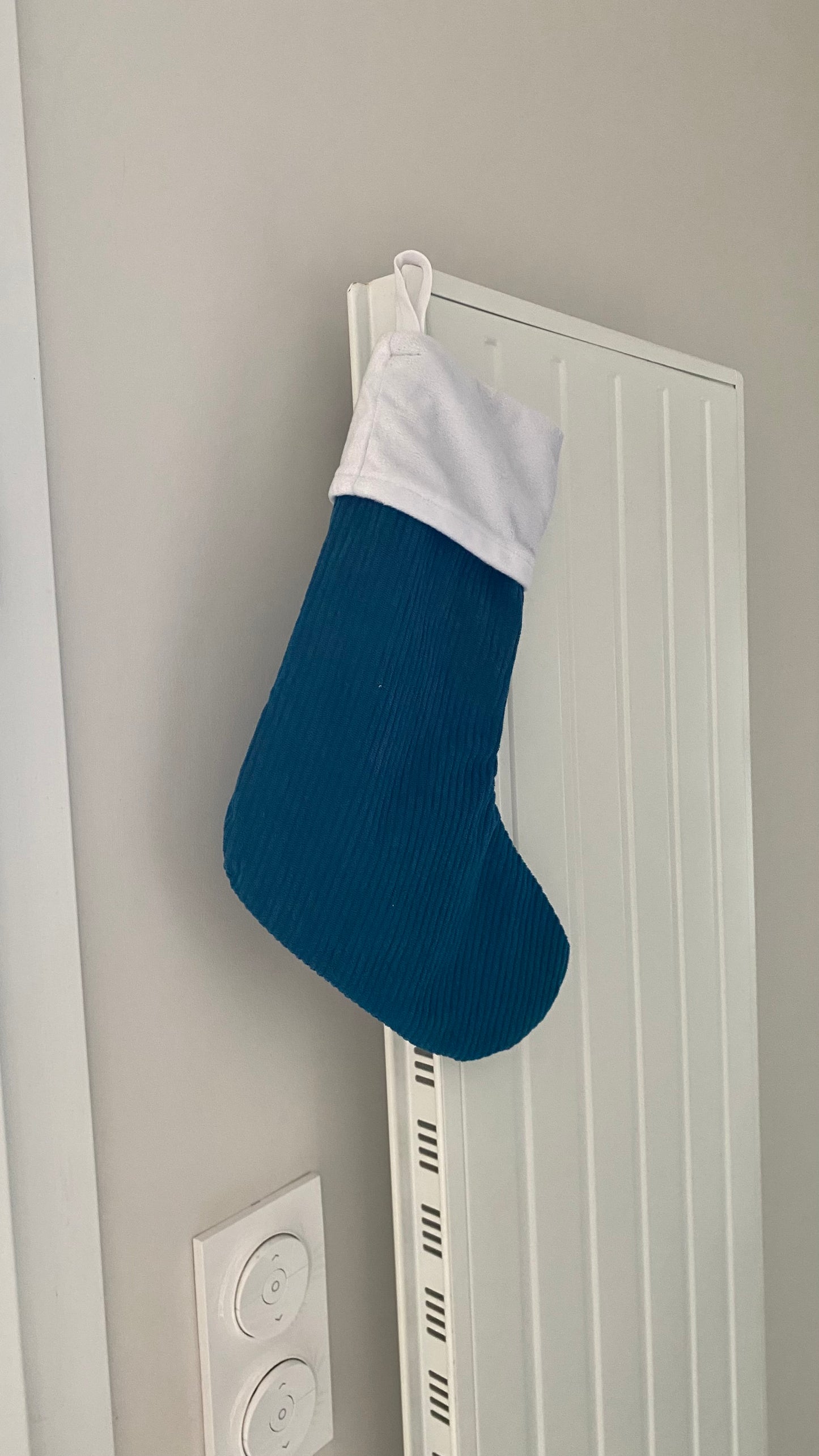 CHAUSSETTE DE NOËL EN VELOURS COTTELÉ - BLEU