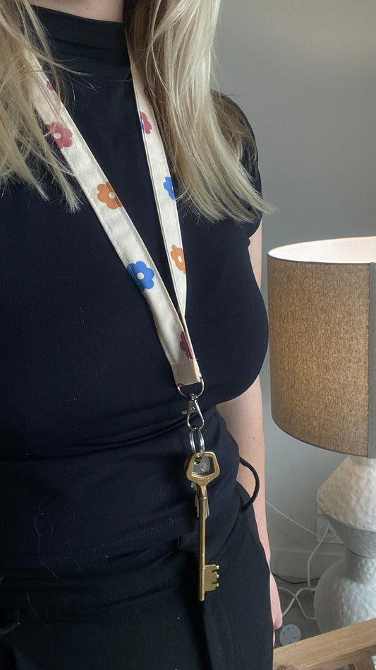 TOUR DE COU POUR CLÉS